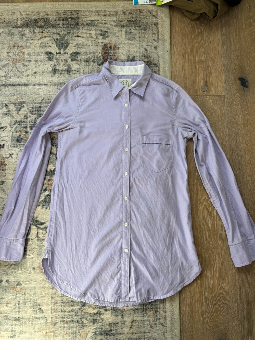 Aritzia Talula Lilac Lavender Purple boyfriend fit Button-Up Dress Shirt vintage